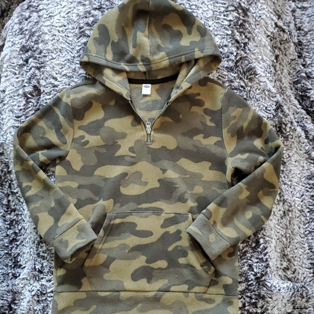 OLD NAVY Boys Fleece pullover sweater